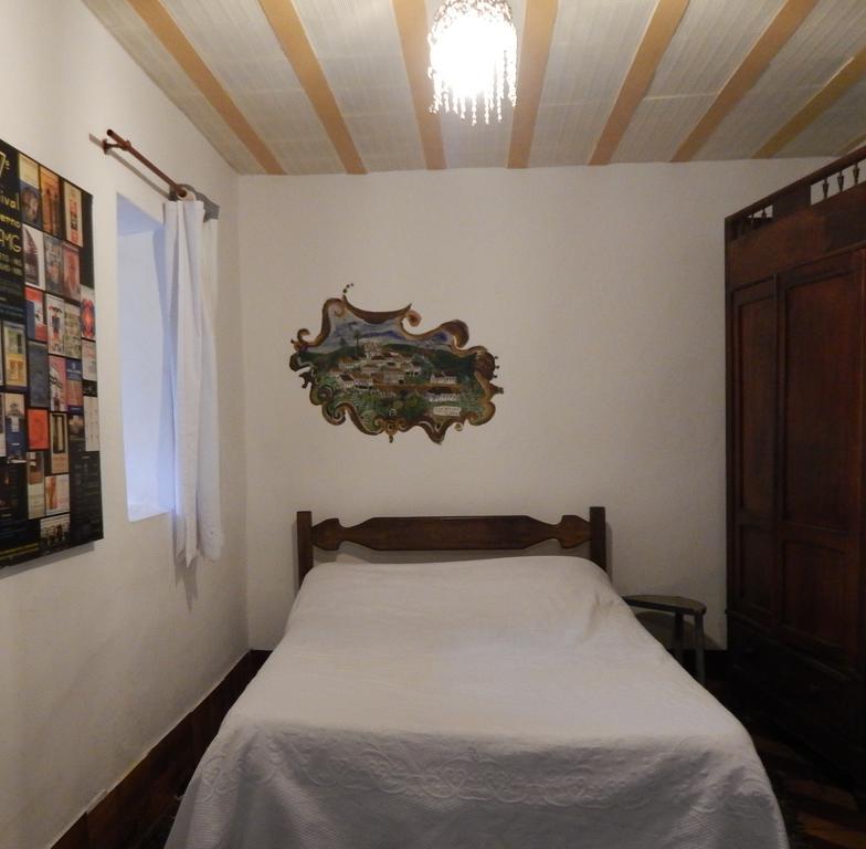 Pouso Das Glicinias - B&B Ouro Preto  Exterior photo